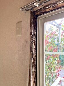 窓枠リフォーム