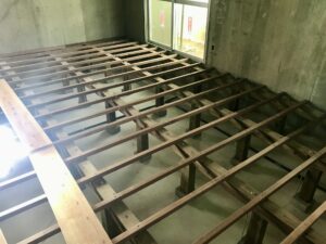 床下コンクリート工事